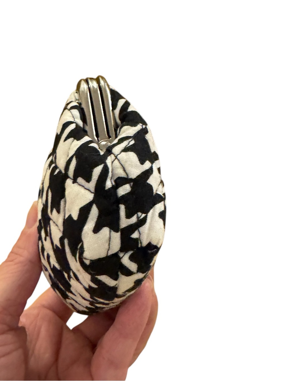 Vera Bradley Kisslock Coin Pouch in Midnight Houndstooth Pattern RETIRED - Picture 4 of 6